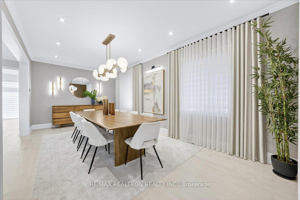 Photo 9 of 25 Riverhill Drive, Vaughan, Patterson — HOMEH