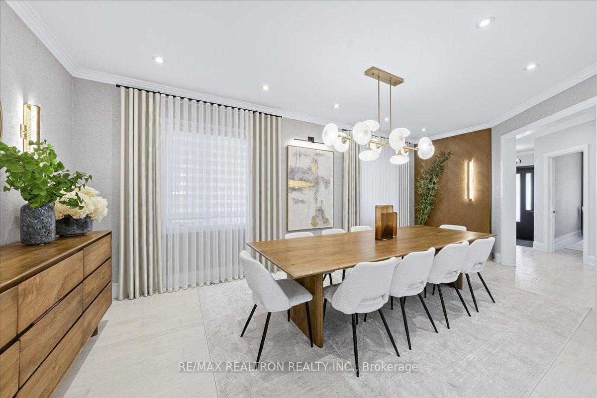 Photo 10 of 25 Riverhill Drive, Vaughan, Patterson — HOMEH