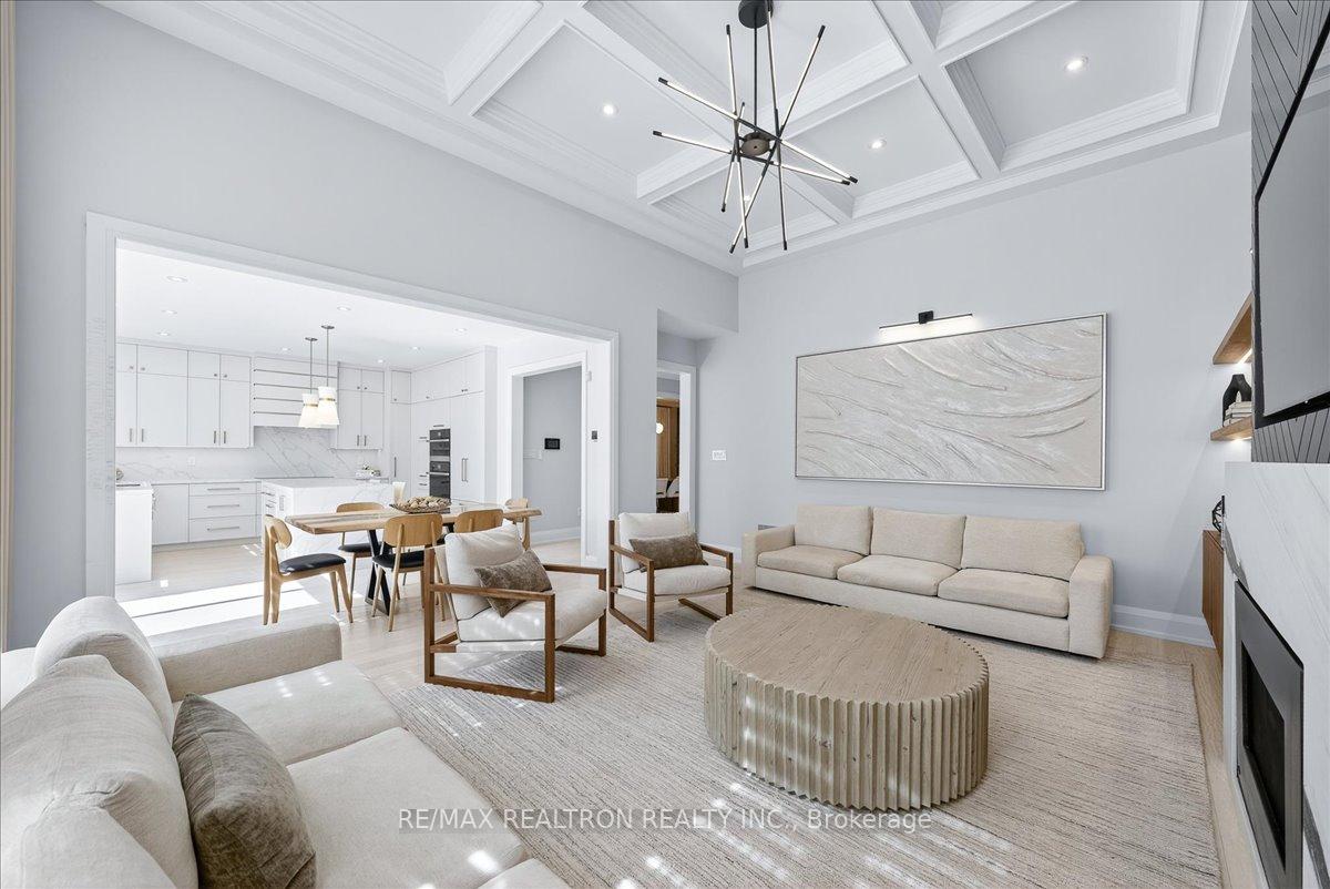 Photo 16 of 25 Riverhill Drive, Vaughan, Patterson — HOMEH