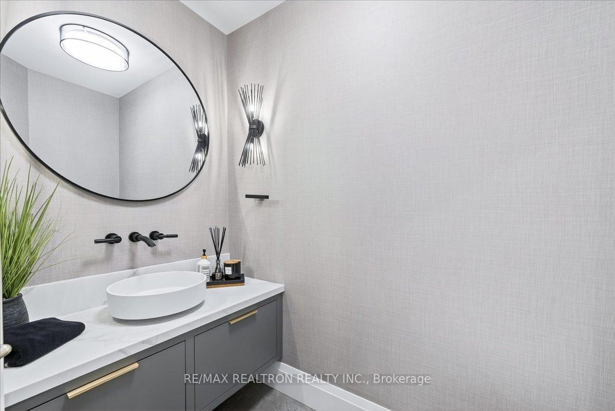 Photo 27 of 25 Riverhill Drive, Vaughan, Patterson — HOMEH