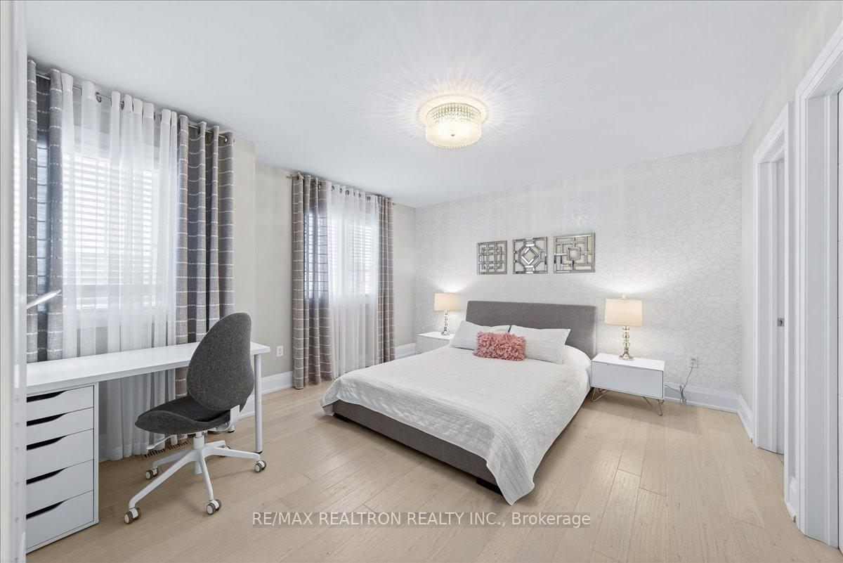 Photo 36 of 25 Riverhill Drive, Vaughan, Patterson — HOMEH