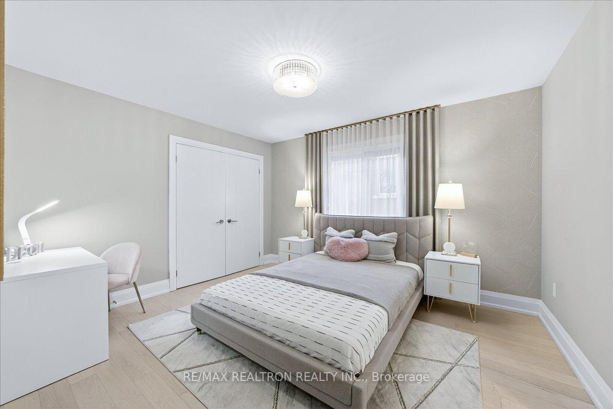 Photo 41 of 25 Riverhill Drive, Vaughan, Patterson — HOMEH