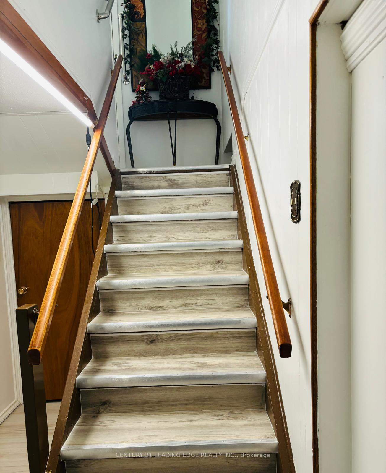 Photo 2 of Unit Bsmt, 44 Elizabeth Crescent S, Whitby, Blue Grass Meadows — HOMEH
