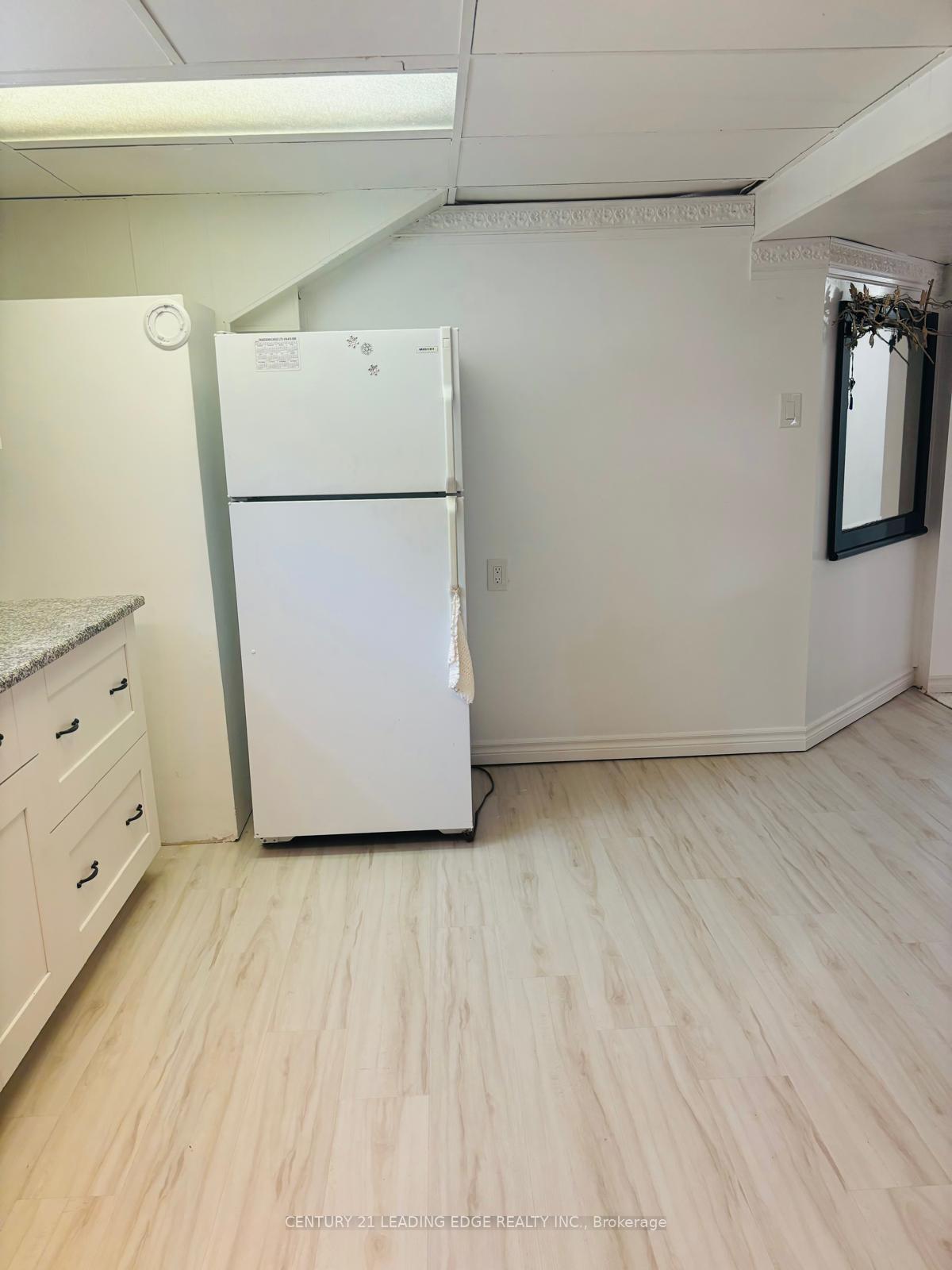 Photo 6 of Unit Bsmt, 44 Elizabeth Crescent S, Whitby, Blue Grass Meadows — HOMEH