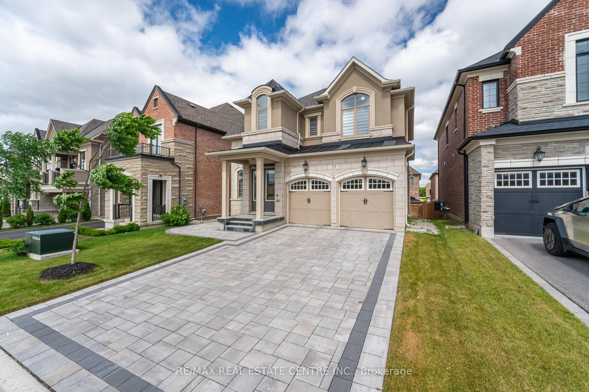 Photo 2 of 21 Arctic Grail Road, Vaughan, Kleinburg — HOMEH