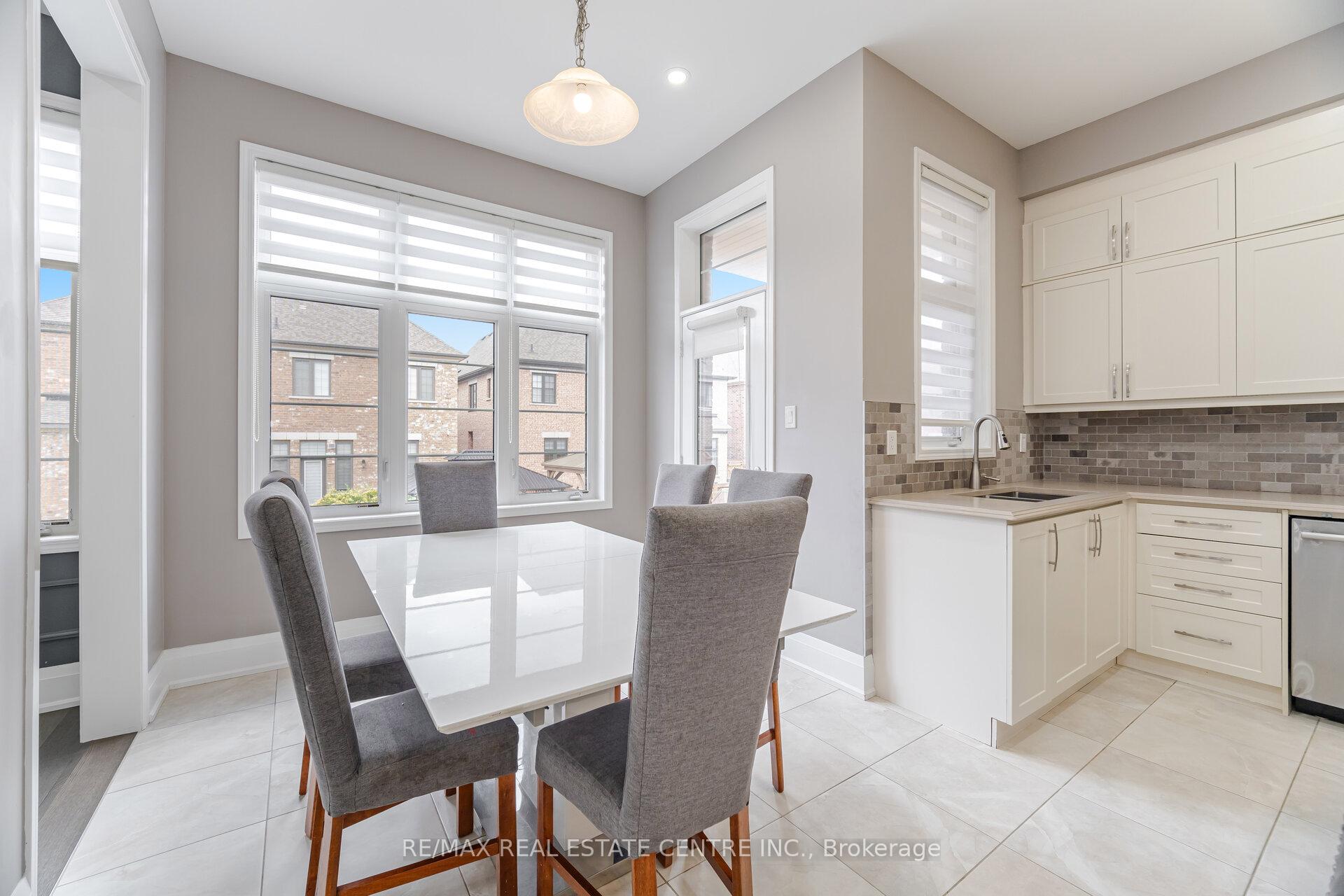Photo 18 of 21 Arctic Grail Road, Vaughan, Kleinburg — HOMEH