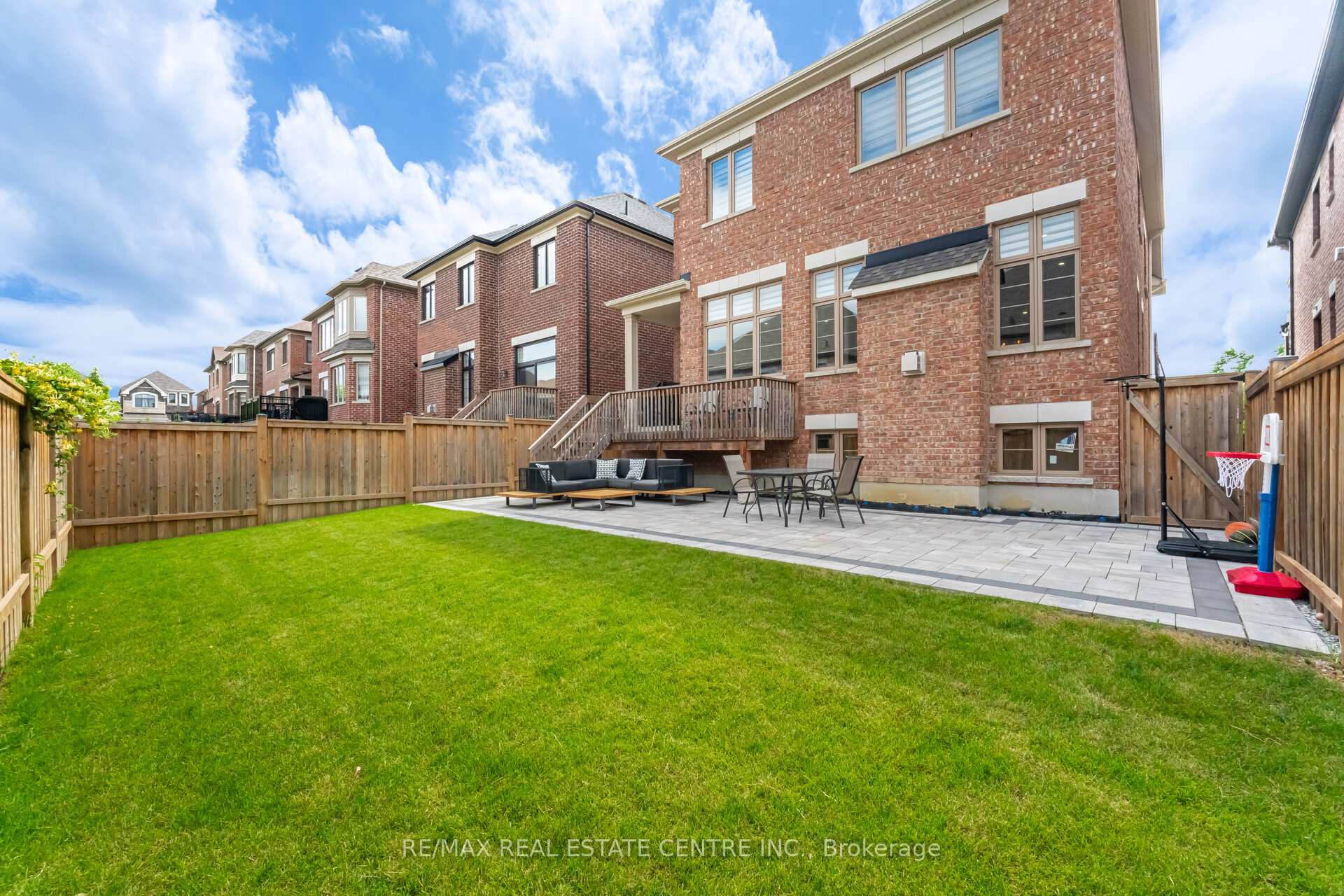 Photo 31 of 21 Arctic Grail Road, Vaughan, Kleinburg — HOMEH