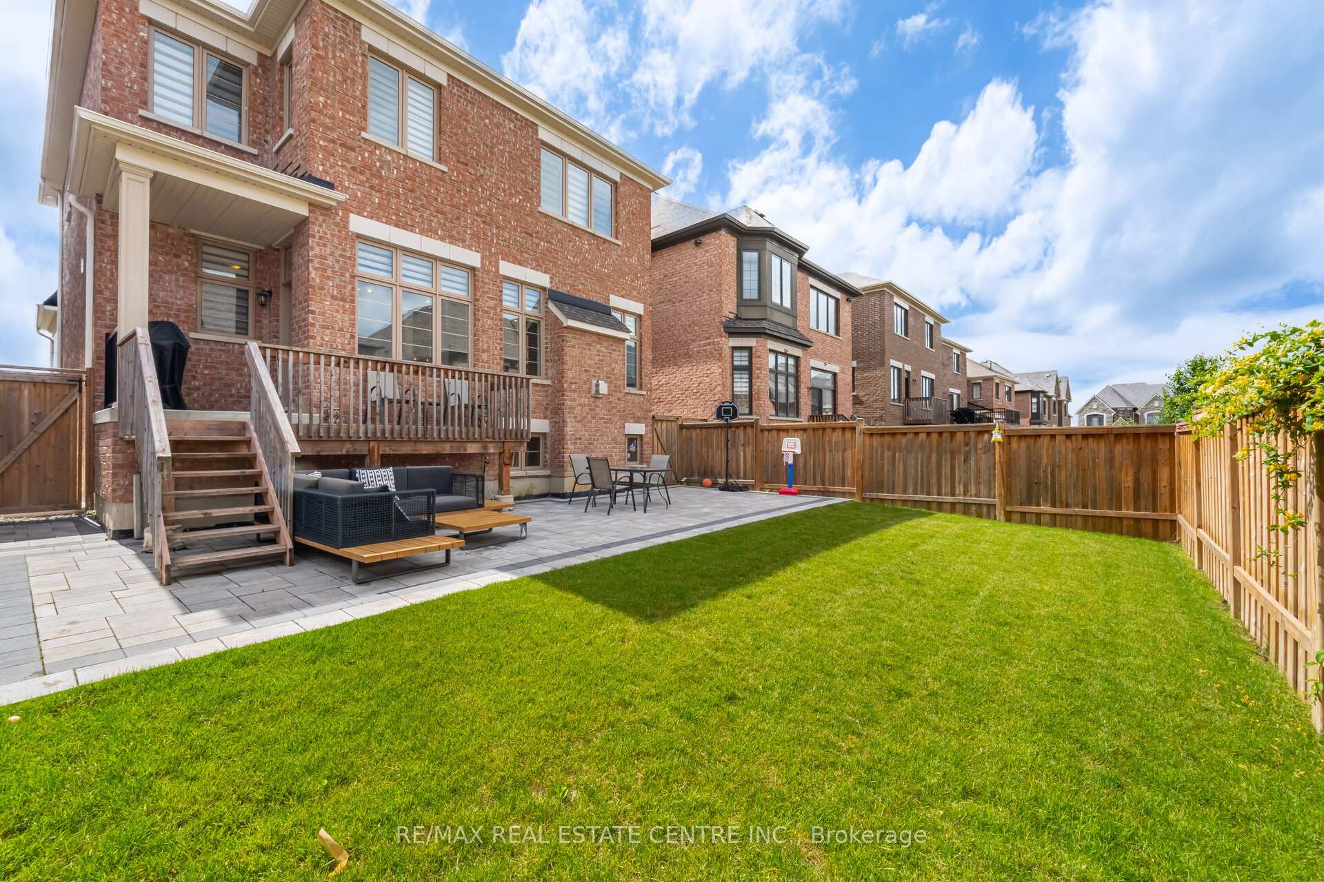 Photo 32 of 21 Arctic Grail Road, Vaughan, Kleinburg — HOMEH