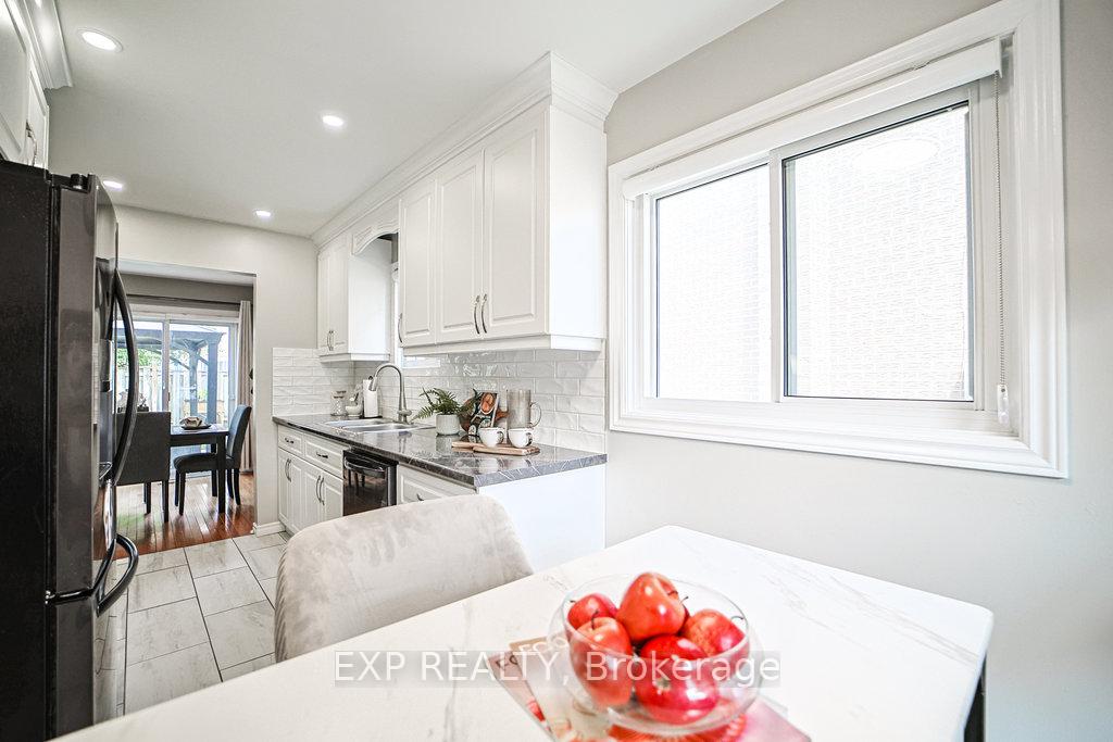 Photo 10 of 130 Chatfield Drive, Ajax, Central West — HOMEH