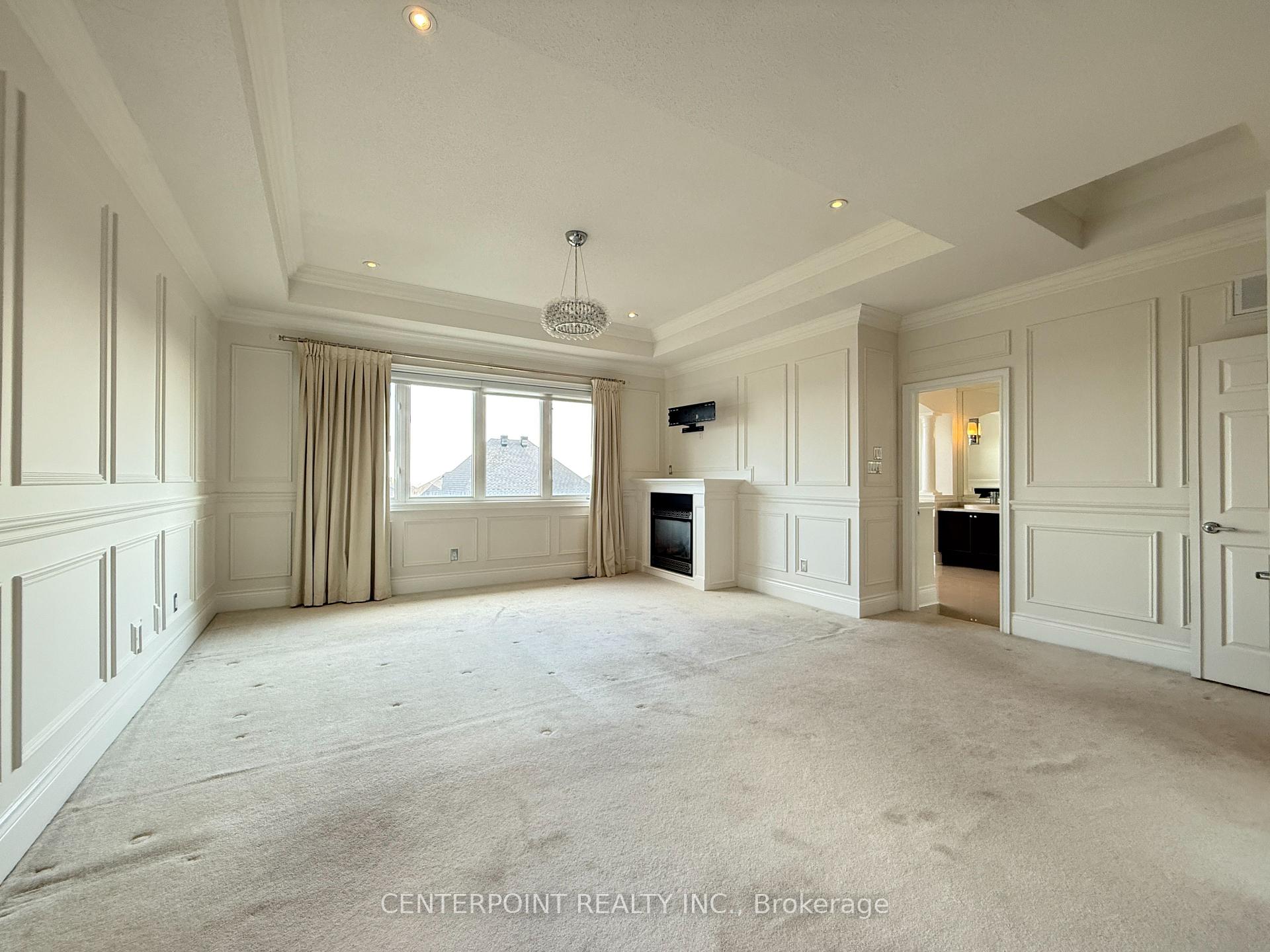 Photo 13 of 15 Chayna Crescent, Vaughan, Patterson — HOMEH