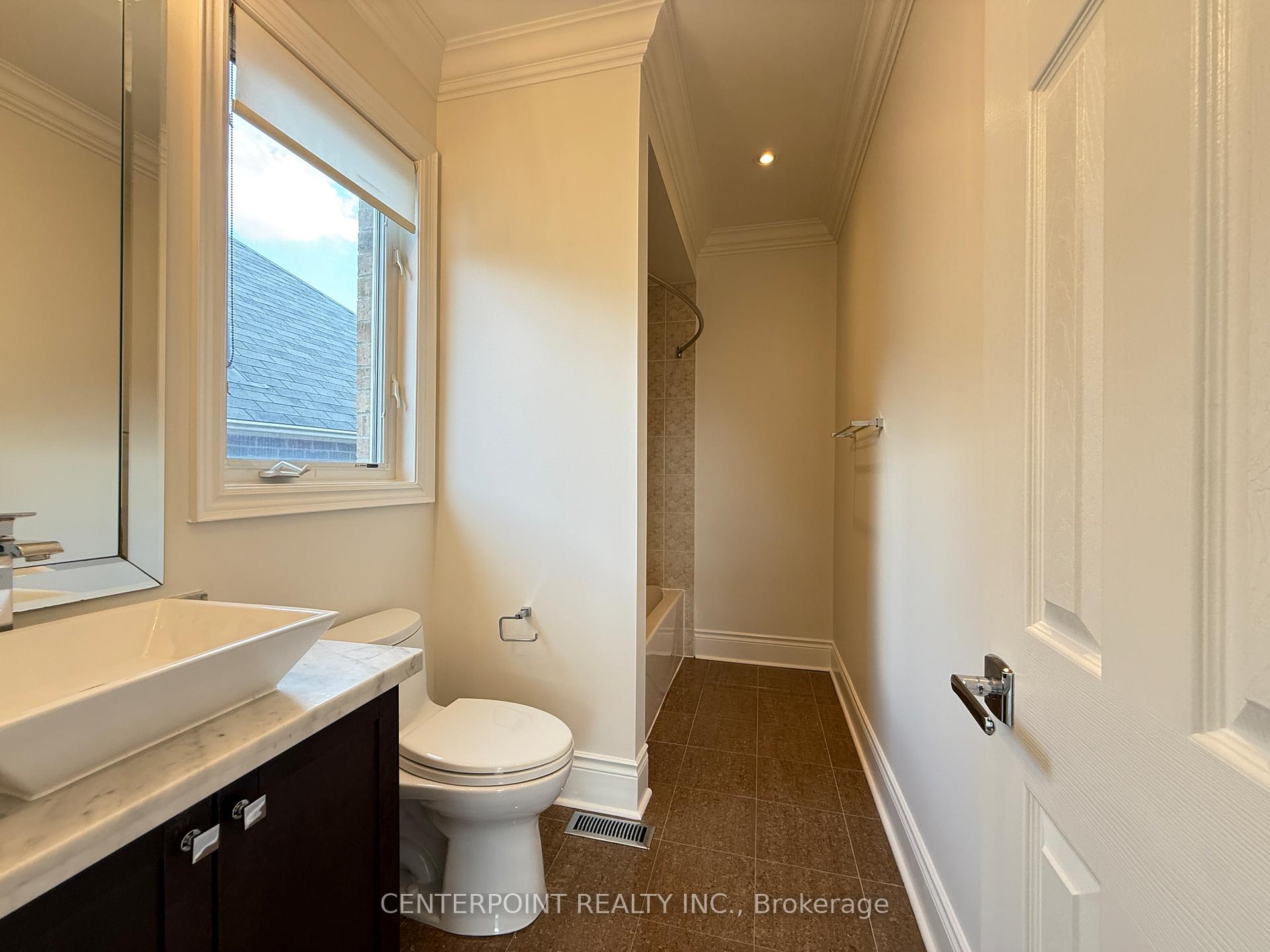 Photo 21 of 15 Chayna Crescent, Vaughan, Patterson — HOMEH
