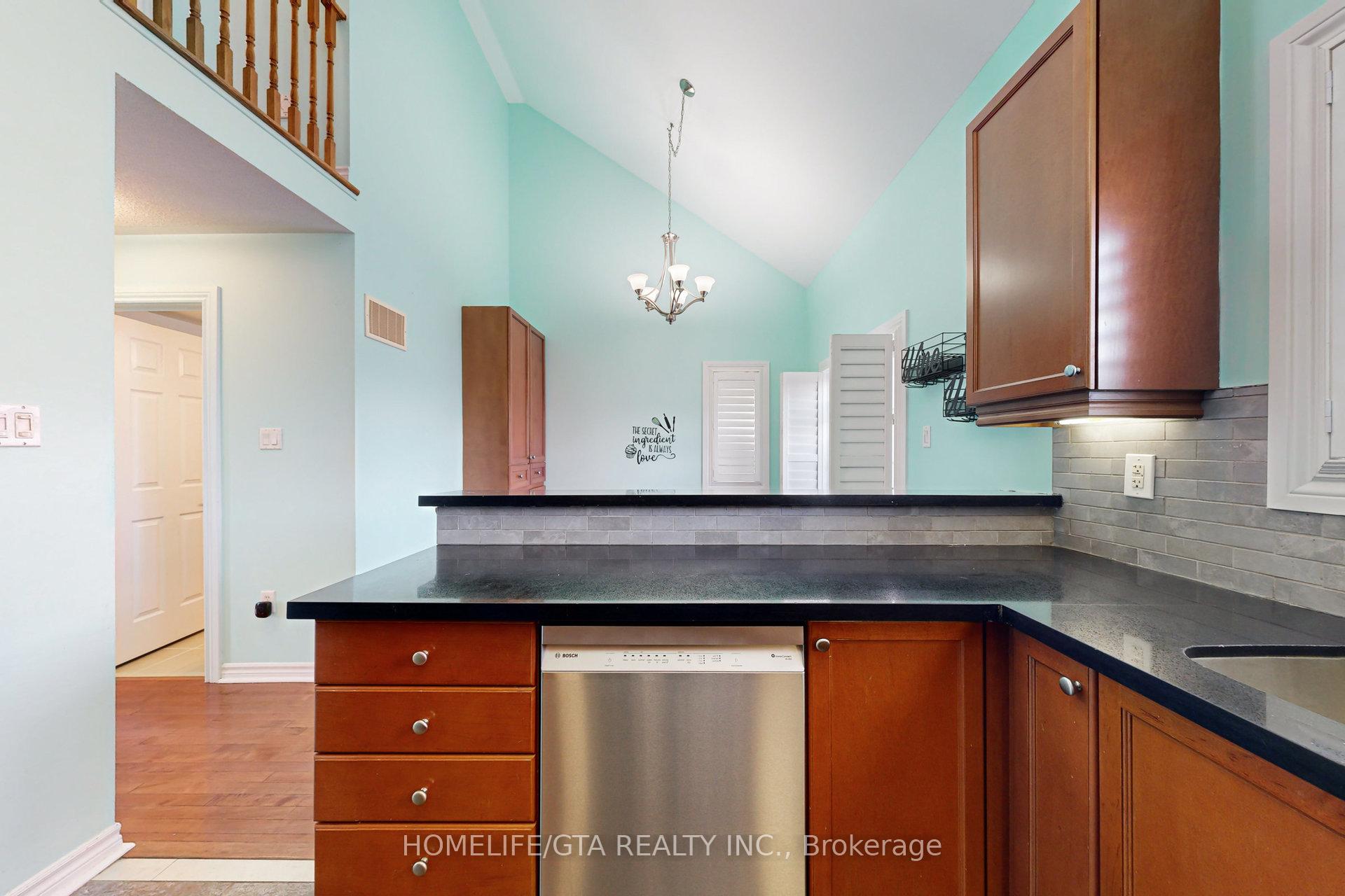 Photo 11 of 10 Wicker Park Way, Whitby, Pringle Creek — HOMEH