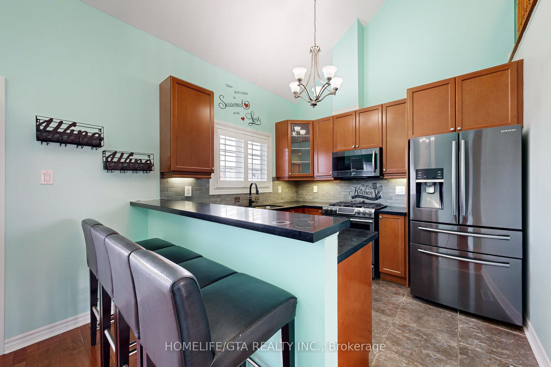 Photo 12 of 10 Wicker Park Way, Whitby, Pringle Creek — HOMEH