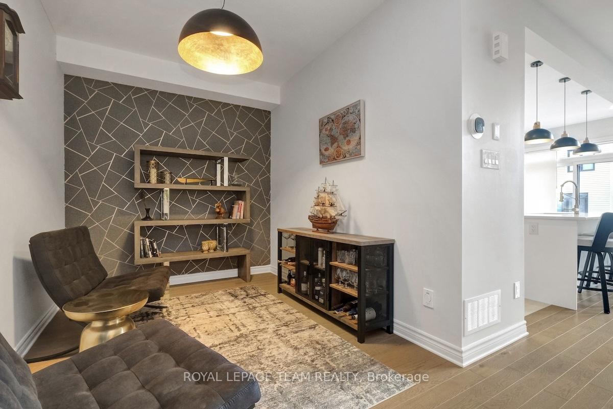 Photo 8 of 1056 Eider Street, Ottawa, Riverside South/Gloucester Glen — HOMEH