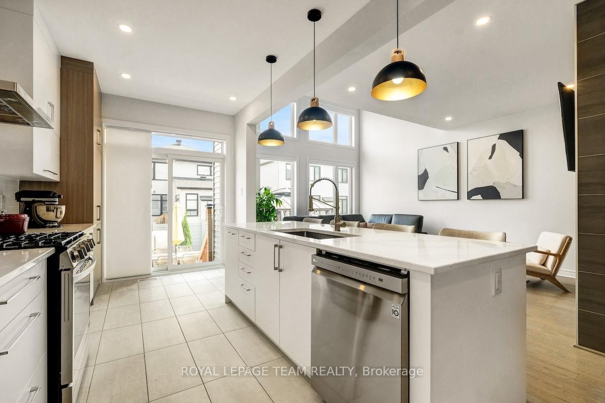 Photo 18 of 1056 Eider Street, Ottawa, Riverside South/Gloucester Glen — HOMEH