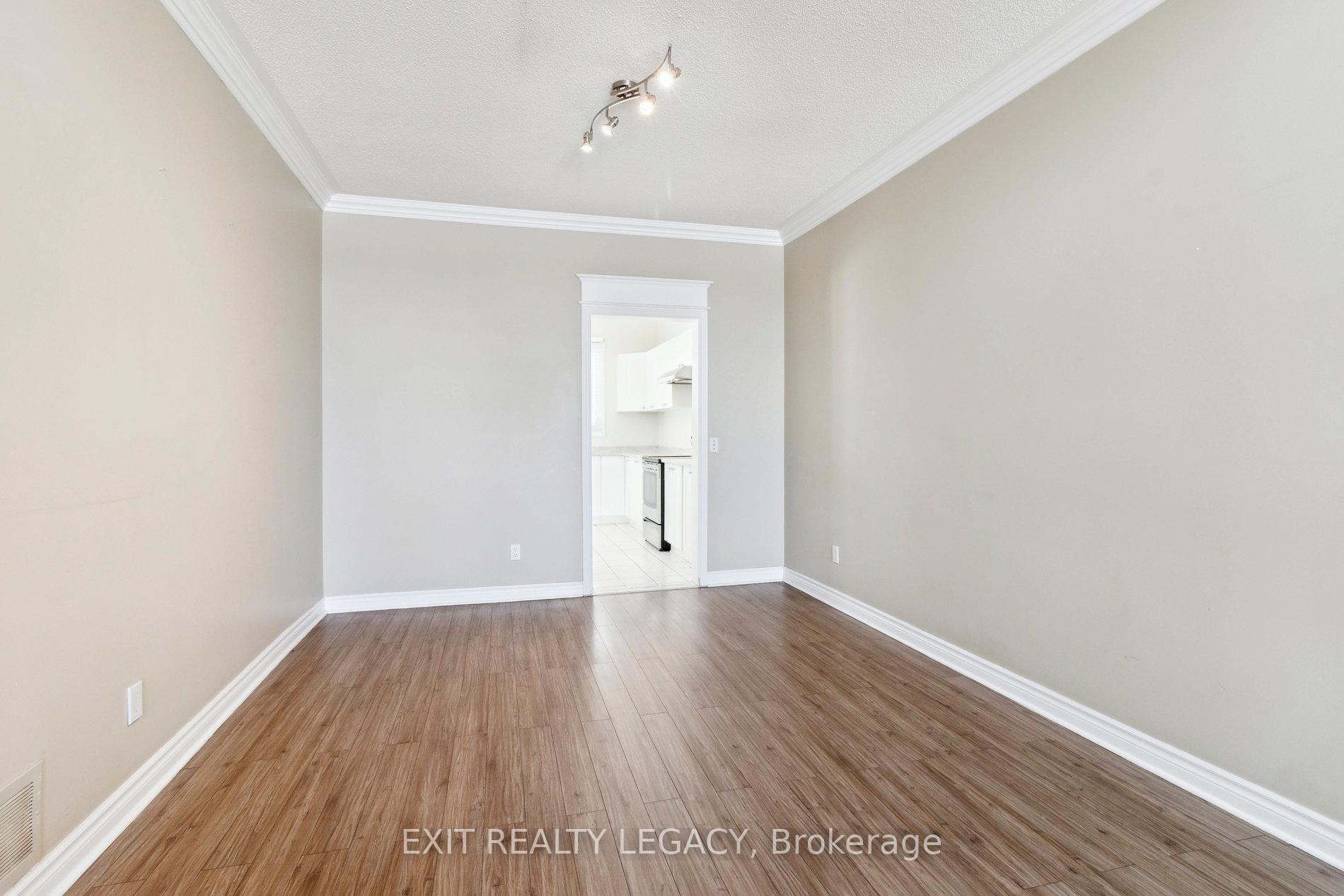 Photo 6 of 122 Ventura Way, Vaughan, Beverley Glen — HOMEH