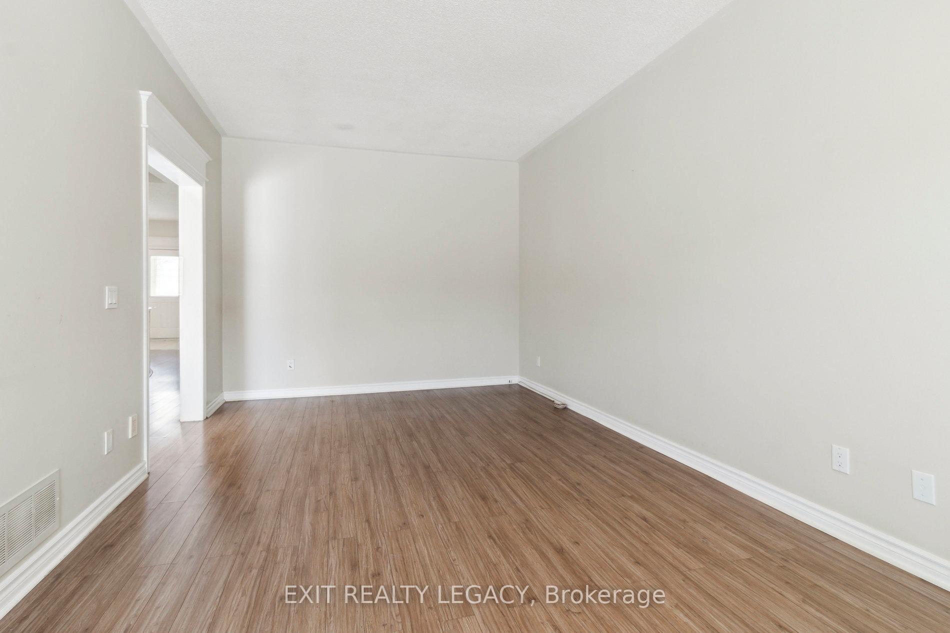 Photo 15 of 122 Ventura Way, Vaughan, Beverley Glen — HOMEH