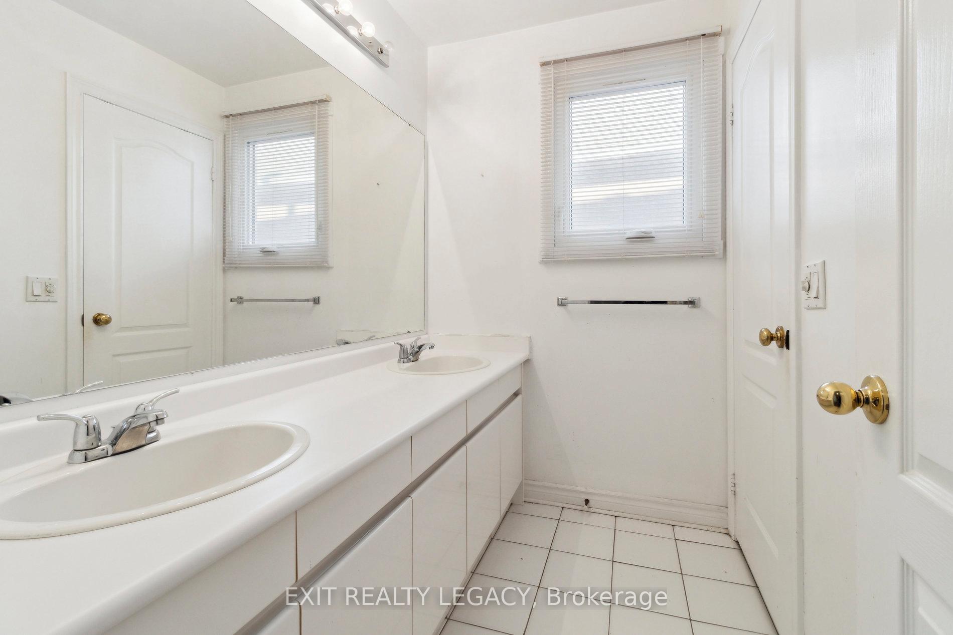 Photo 19 of 122 Ventura Way, Vaughan, Beverley Glen — HOMEH