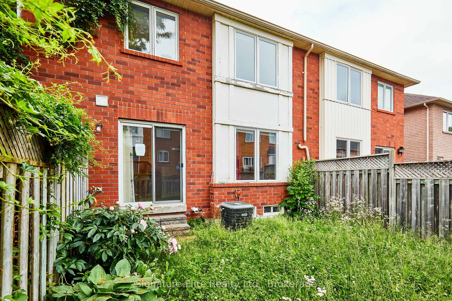 Photo 13 of 112 Stokely Crescent, Whitby, Downtown Whitby — HOMEH