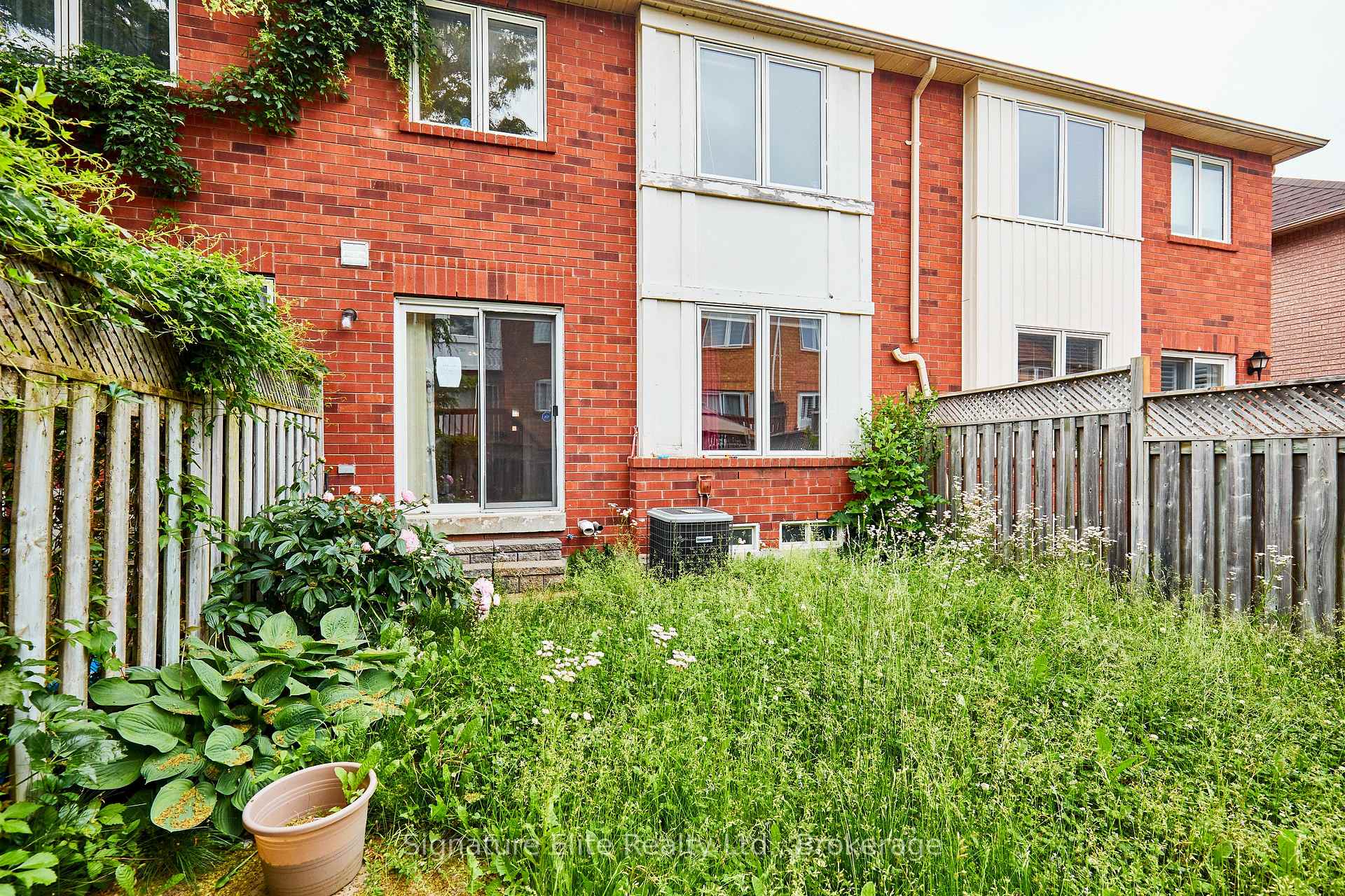 Photo 15 of 112 Stokely Crescent, Whitby, Downtown Whitby — HOMEH