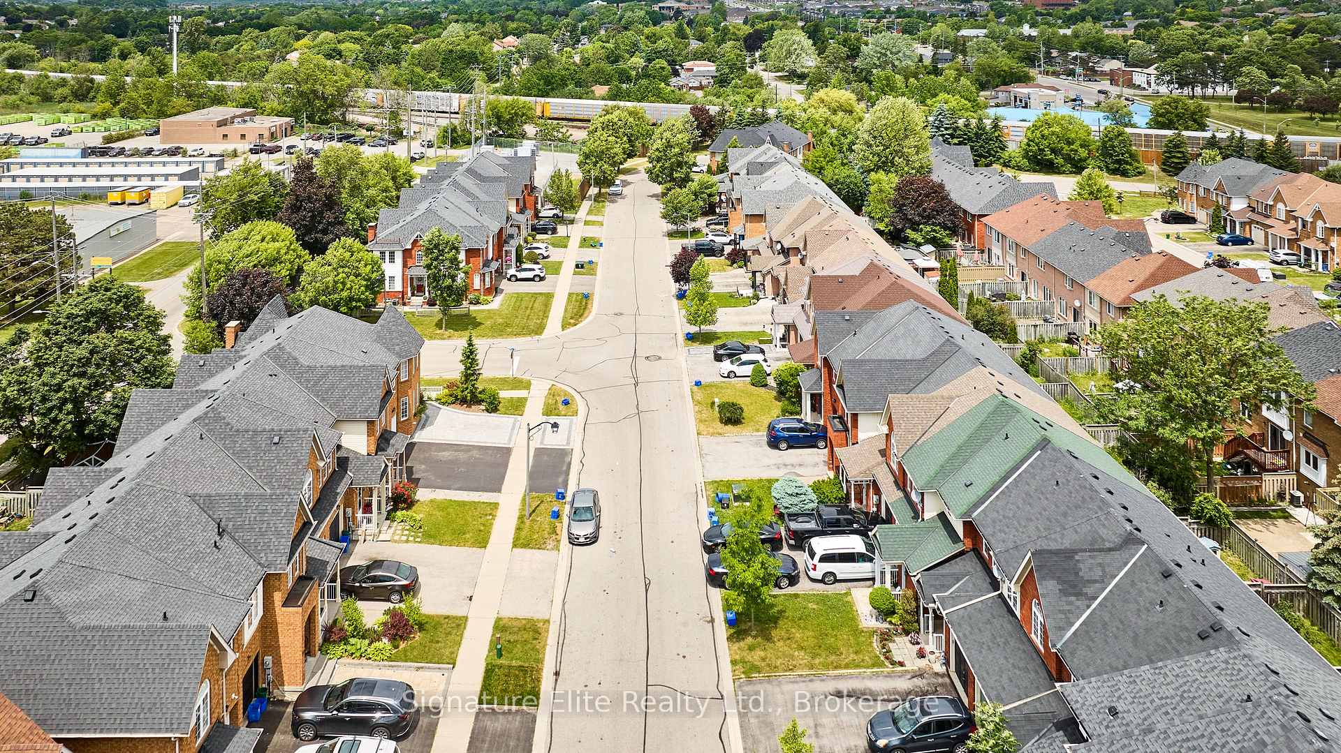 Photo 26 of 112 Stokely Crescent, Whitby, Downtown Whitby — HOMEH
