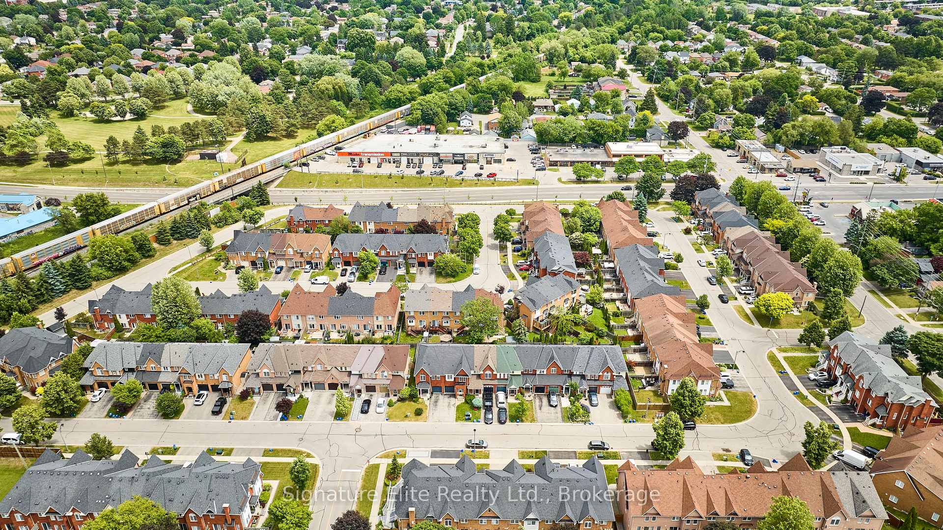 Photo 27 of 112 Stokely Crescent, Whitby, Downtown Whitby — HOMEH