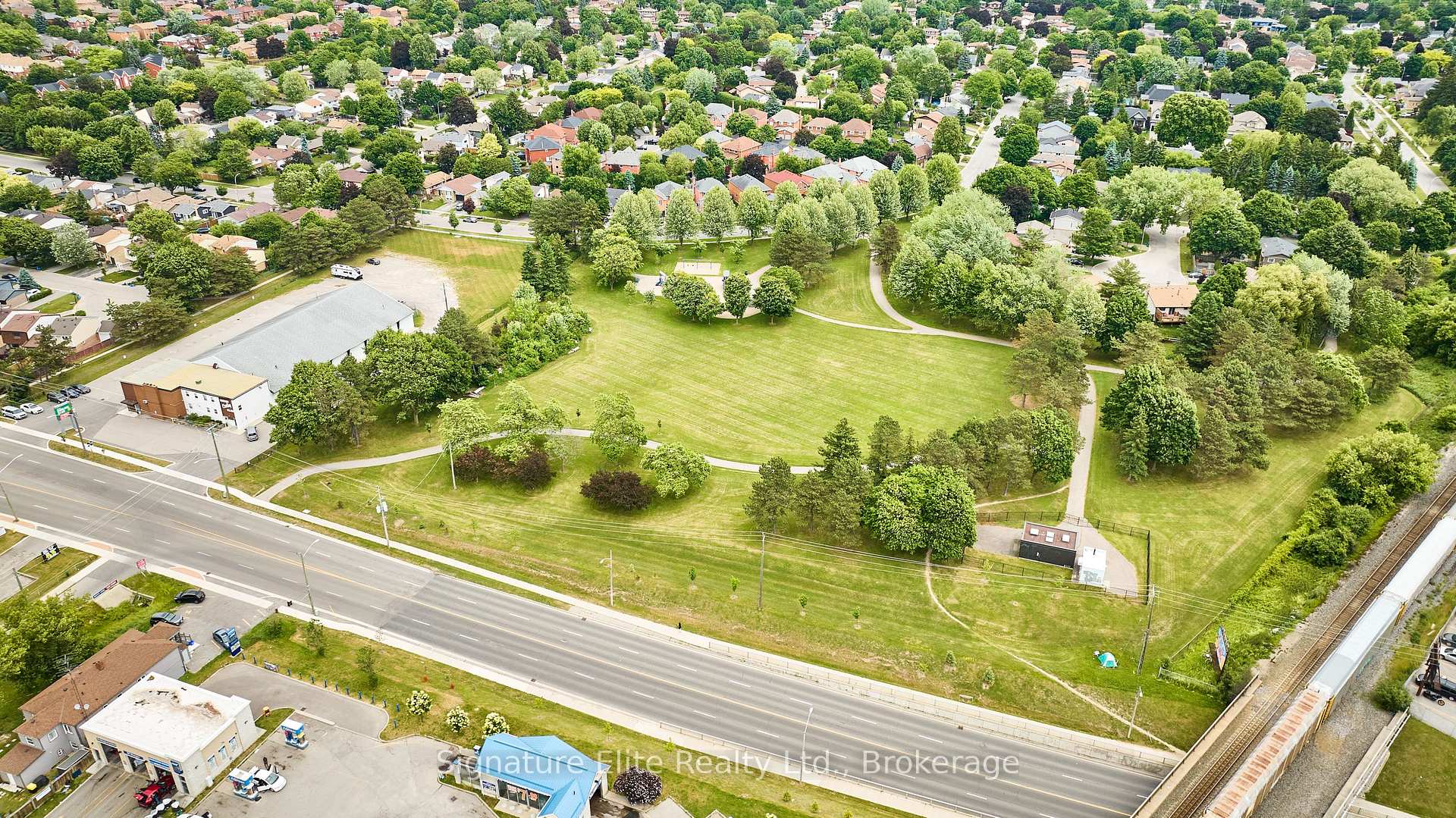 Photo 28 of 112 Stokely Crescent, Whitby, Downtown Whitby — HOMEH
