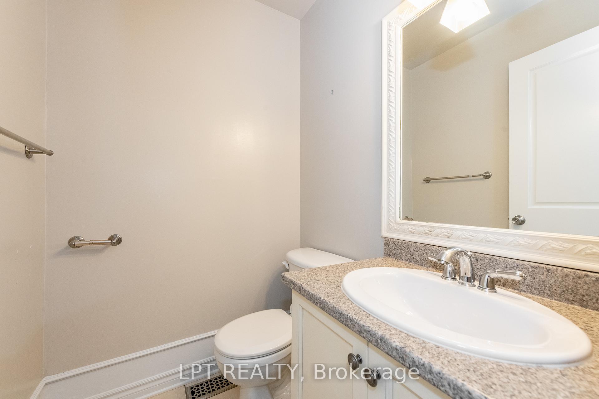 Photo 4 of 805 Schooner Crescent, Ottawa, Riverside South/Gloucester Glen — HOMEH