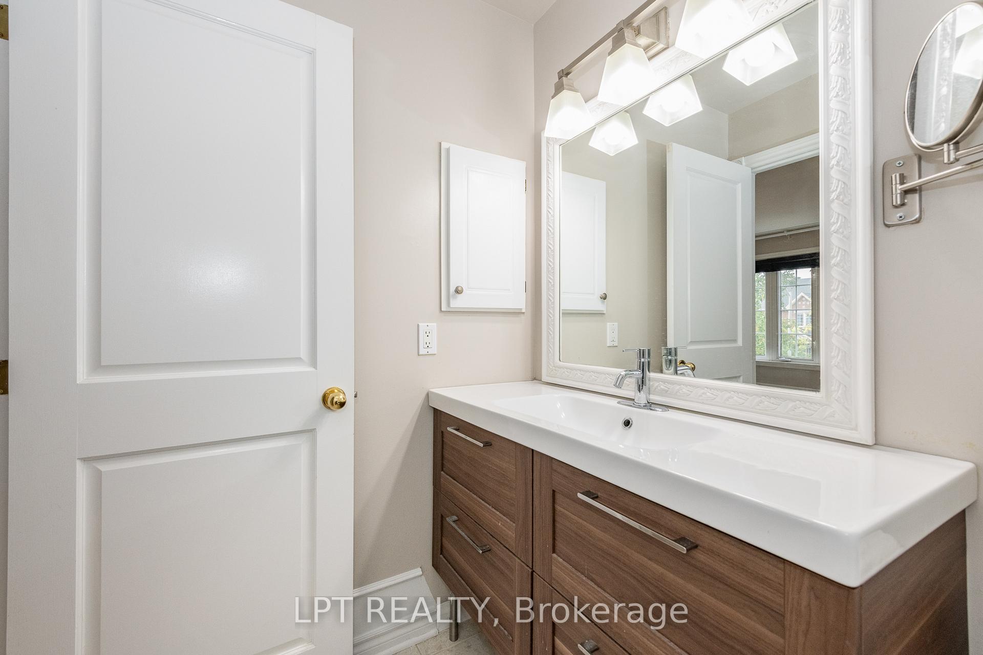 Photo 22 of 805 Schooner Crescent, Ottawa, Riverside South/Gloucester Glen — HOMEH