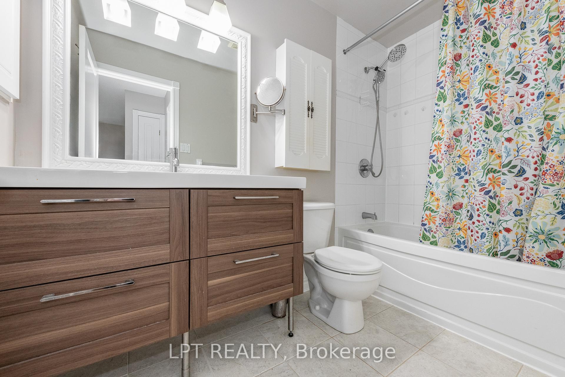 Photo 23 of 805 Schooner Crescent, Ottawa, Riverside South/Gloucester Glen — HOMEH