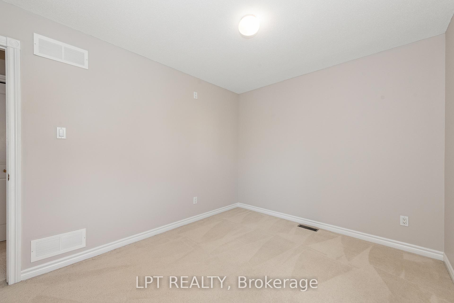 Photo 24 of 805 Schooner Crescent, Ottawa, Riverside South/Gloucester Glen — HOMEH