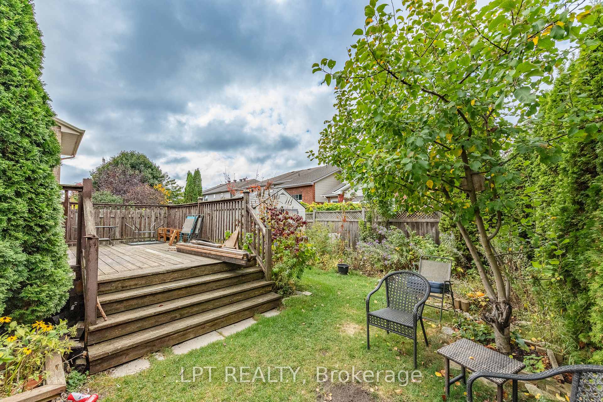 Photo 39 of 805 Schooner Crescent, Ottawa, Riverside South/Gloucester Glen — HOMEH