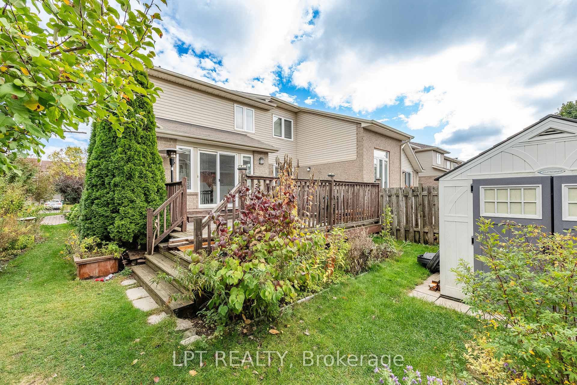 Photo 40 of 805 Schooner Crescent, Ottawa, Riverside South/Gloucester Glen — HOMEH