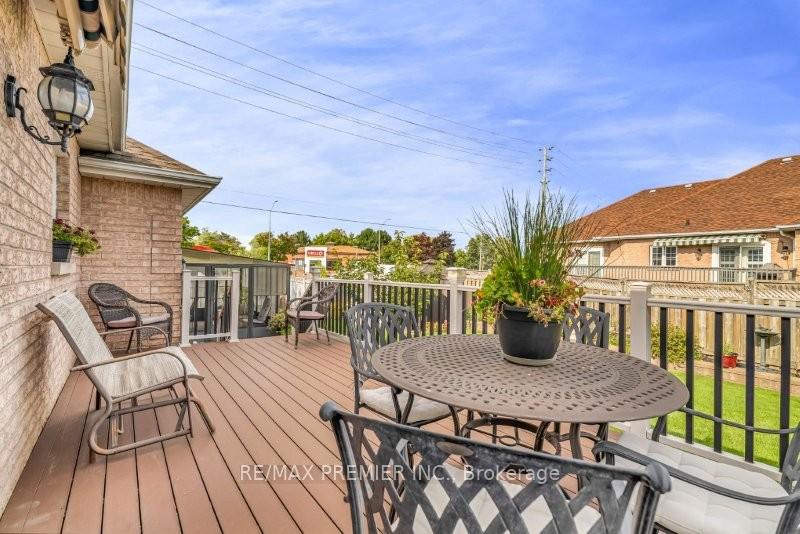 Photo 10 of 3 Avro Road, Vaughan, Maple — HOMEH
