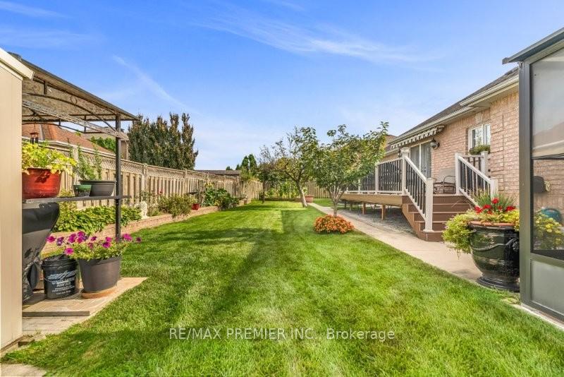 Photo 15 of 3 Avro Road, Vaughan, Maple — HOMEH