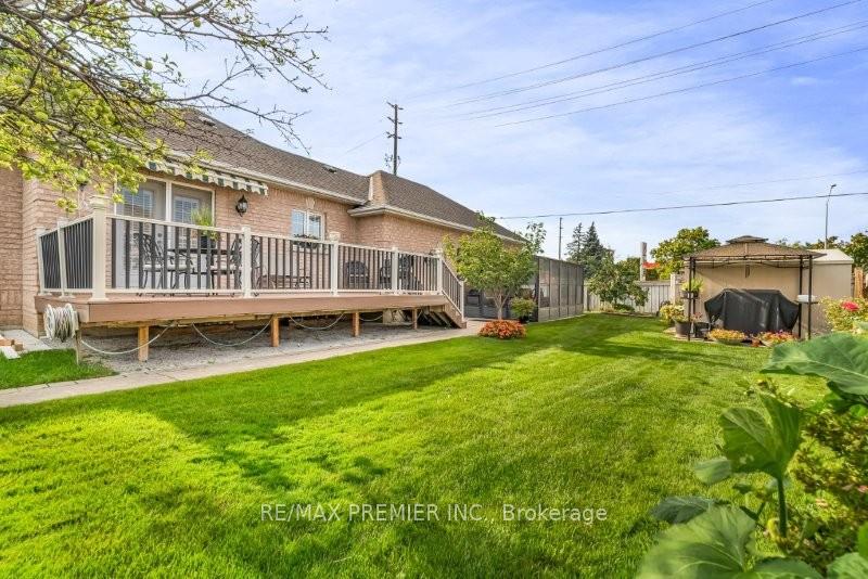 Photo 17 of 3 Avro Road, Vaughan, Maple — HOMEH