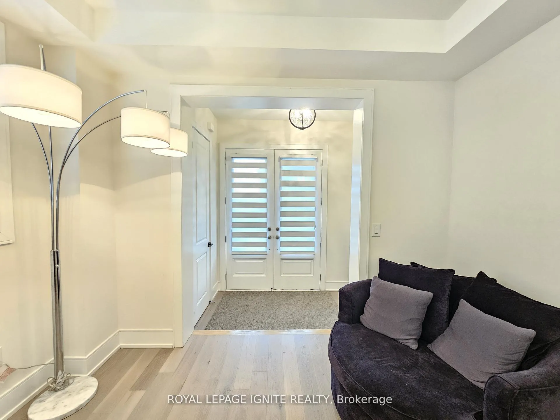 Photo 3 of 48 Duxbury Road, Brampton, Sandringham-Wellington North — HOMEH