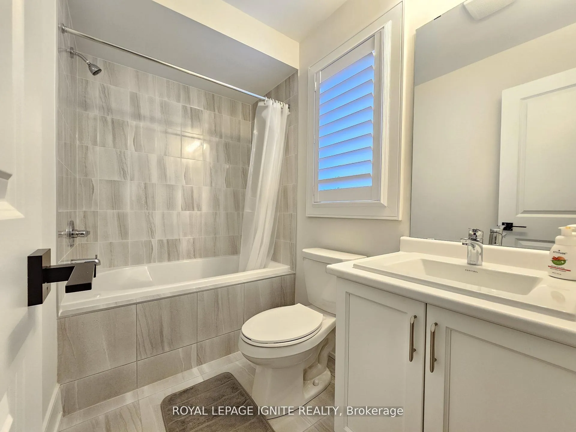 Photo 58 of 48 Duxbury Road, Brampton, Sandringham-Wellington North — HOMEH
