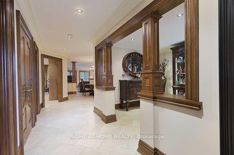 Photo 5 of 166 Royalpark Way, Vaughan, Elder Mills — HOMEH