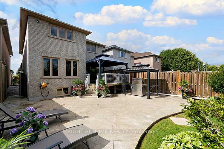 Photo 29 of 166 Royalpark Way, Vaughan, Elder Mills — HOMEH
