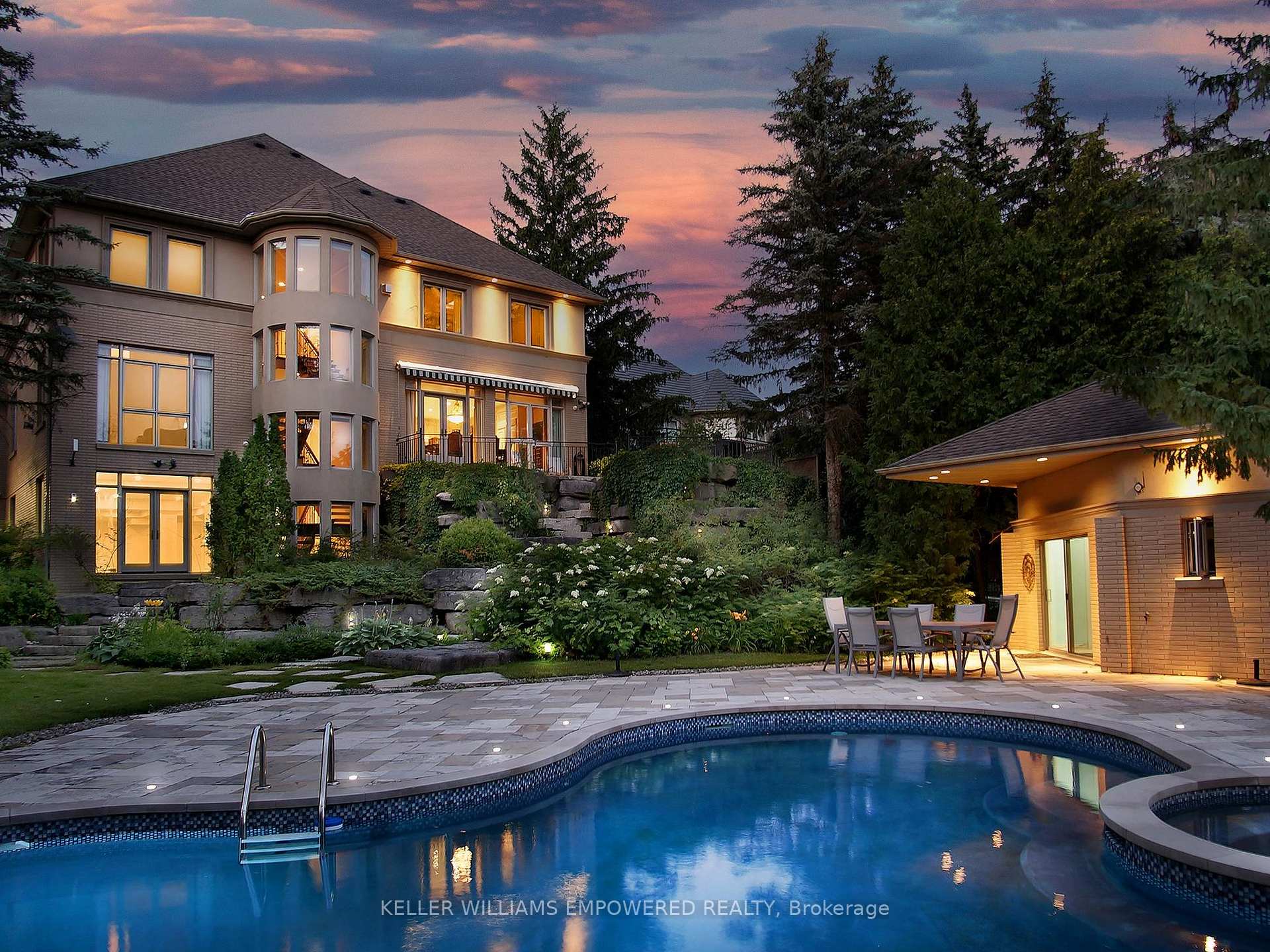 Front of 90 Humberview Drive