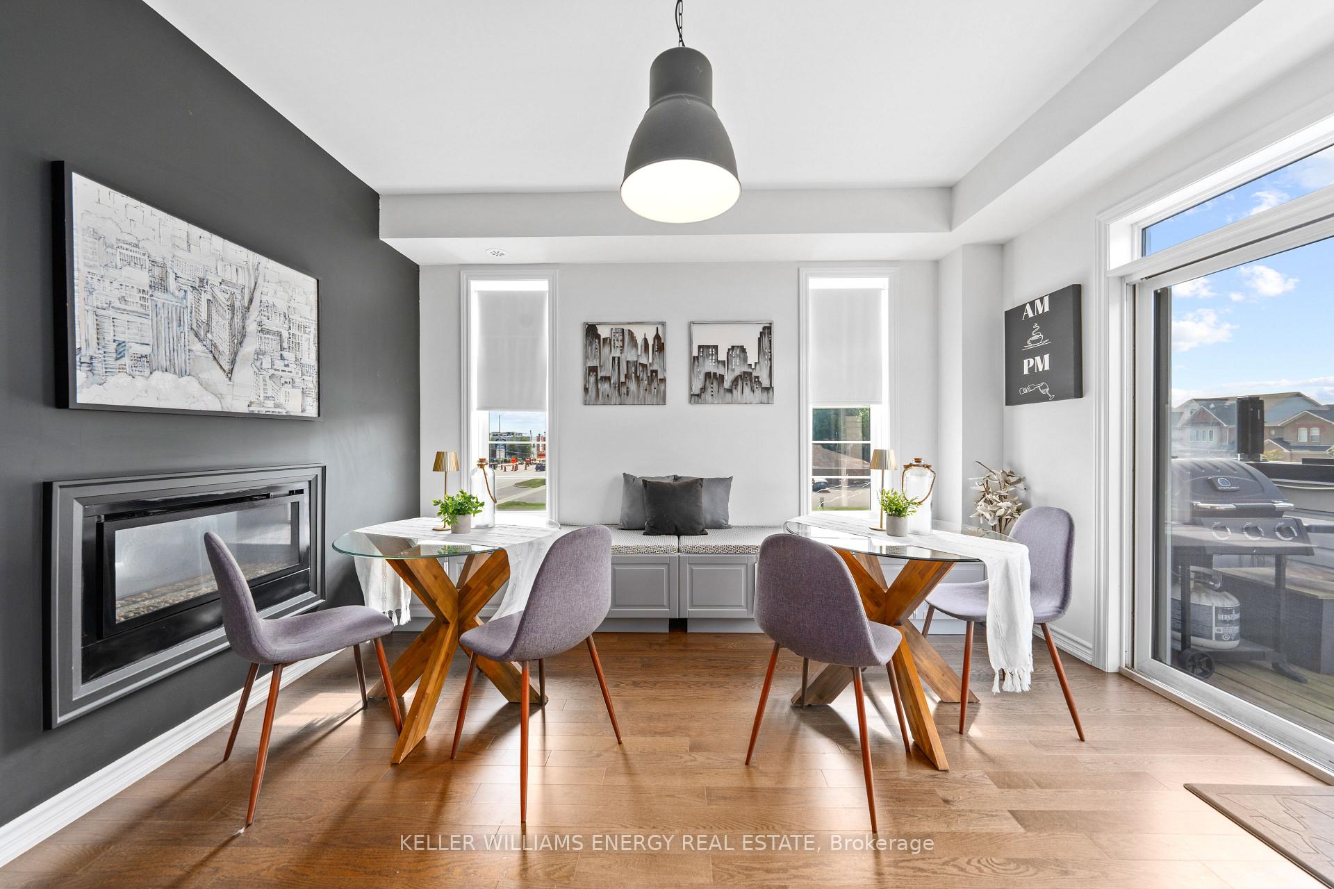 Photo 12 of 3 Cornerside Way, Whitby, Brooklin — HOMEH