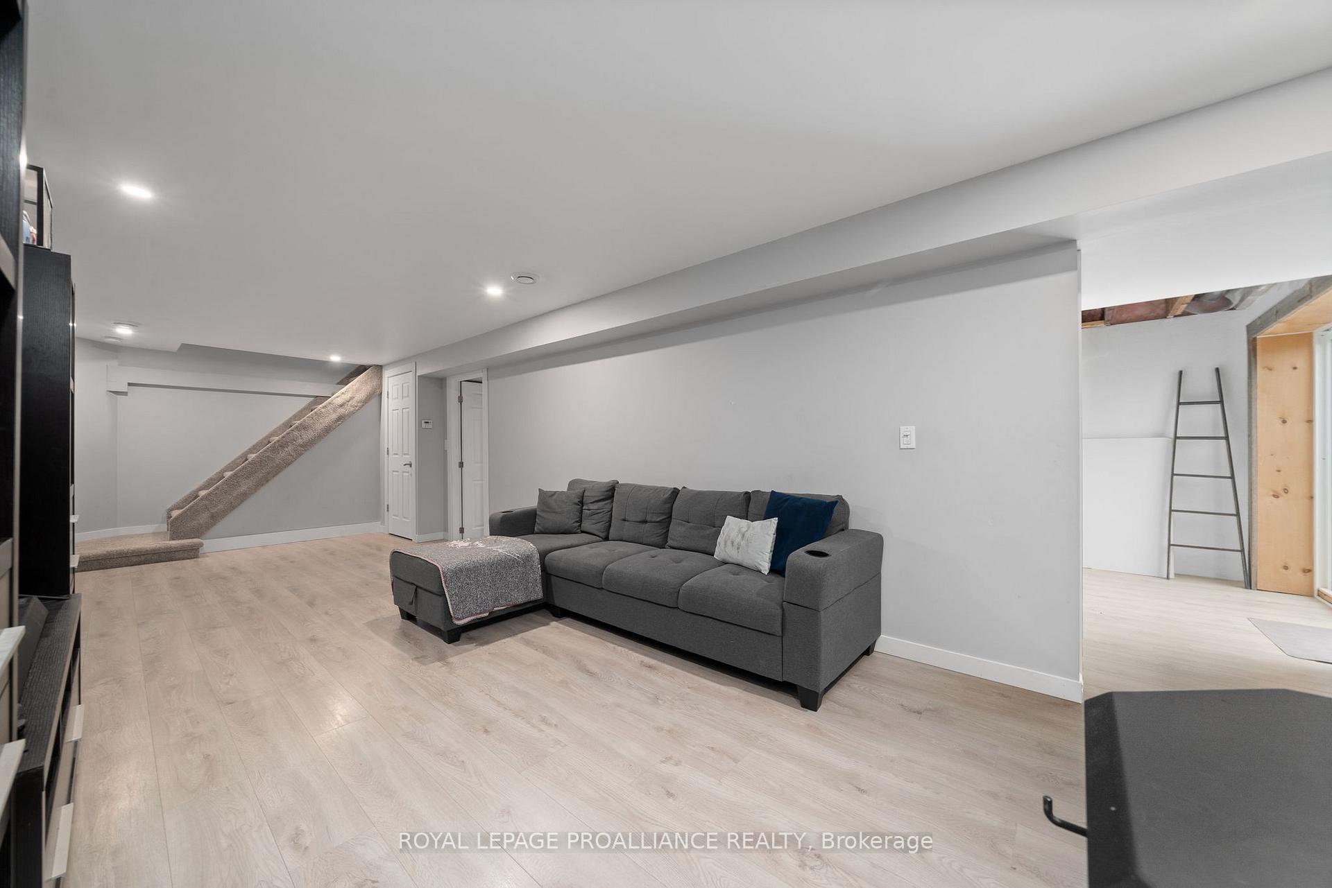 Photo 30 of 362 Schriver Road, Quinte West, Murray Ward — HOMEH