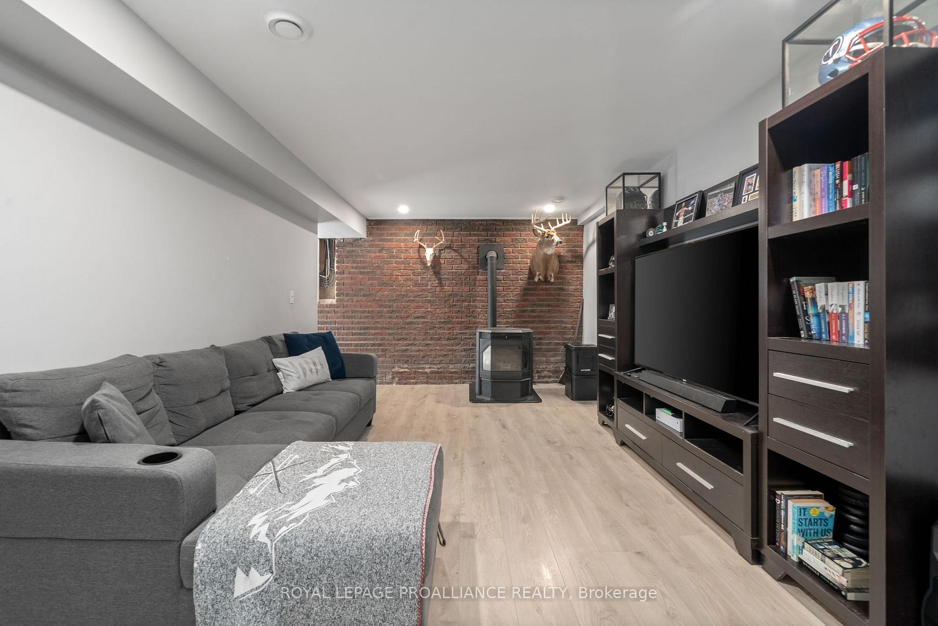 Photo 33 of 362 Schriver Road, Quinte West, Murray Ward — HOMEH