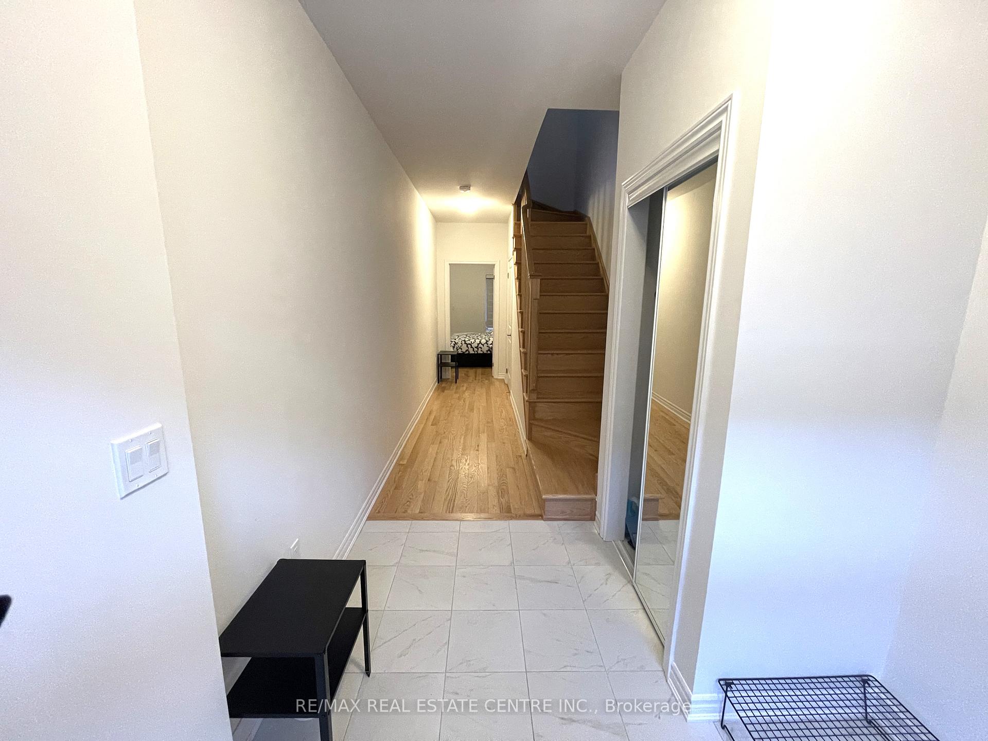 Photo 3 of 38 Quilico Road, Vaughan, Elder Mills — HOMEH