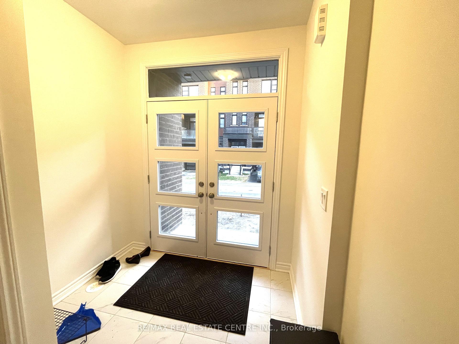 Photo 4 of 38 Quilico Road, Vaughan, Elder Mills — HOMEH