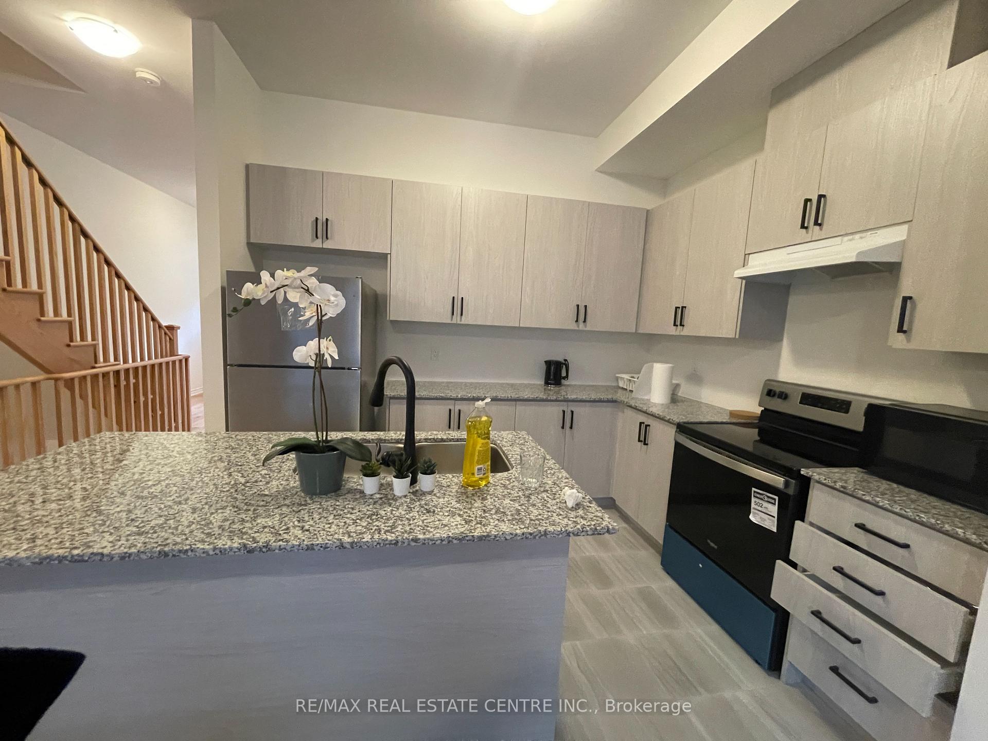 Photo 18 of 38 Quilico Road, Vaughan, Elder Mills — HOMEH
