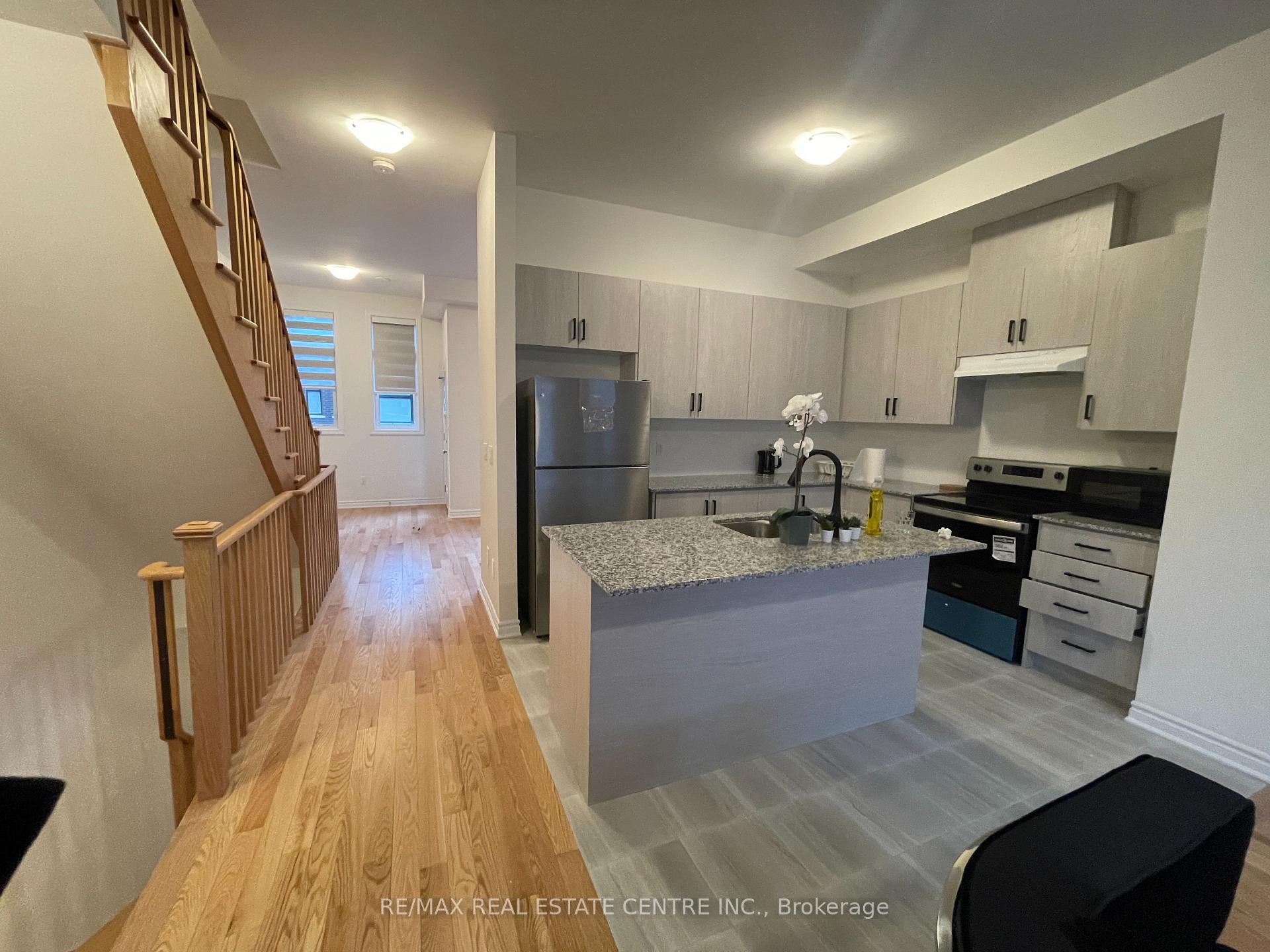 Photo 19 of 38 Quilico Road, Vaughan, Elder Mills — HOMEH