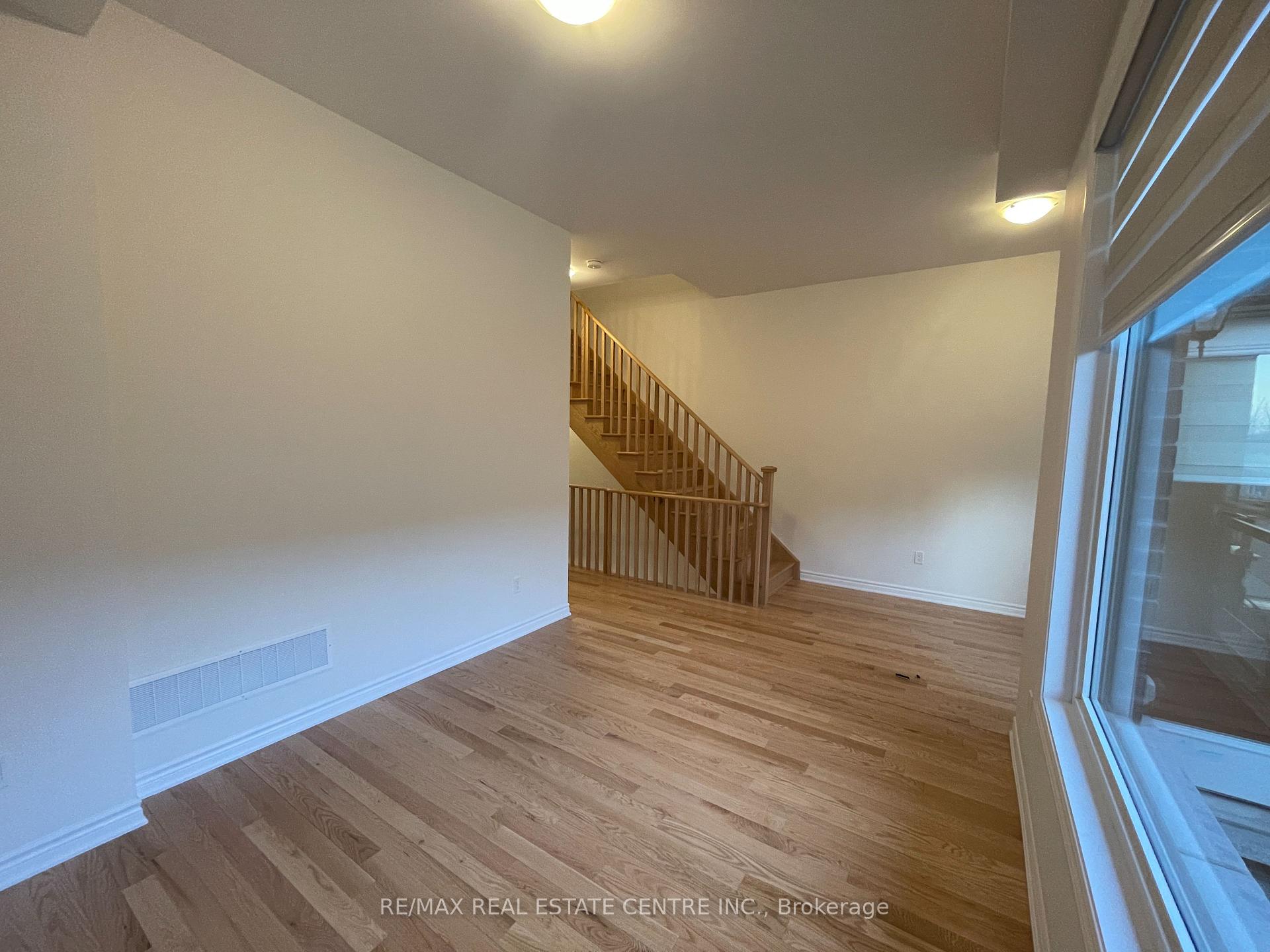 Photo 22 of 38 Quilico Road, Vaughan, Elder Mills — HOMEH