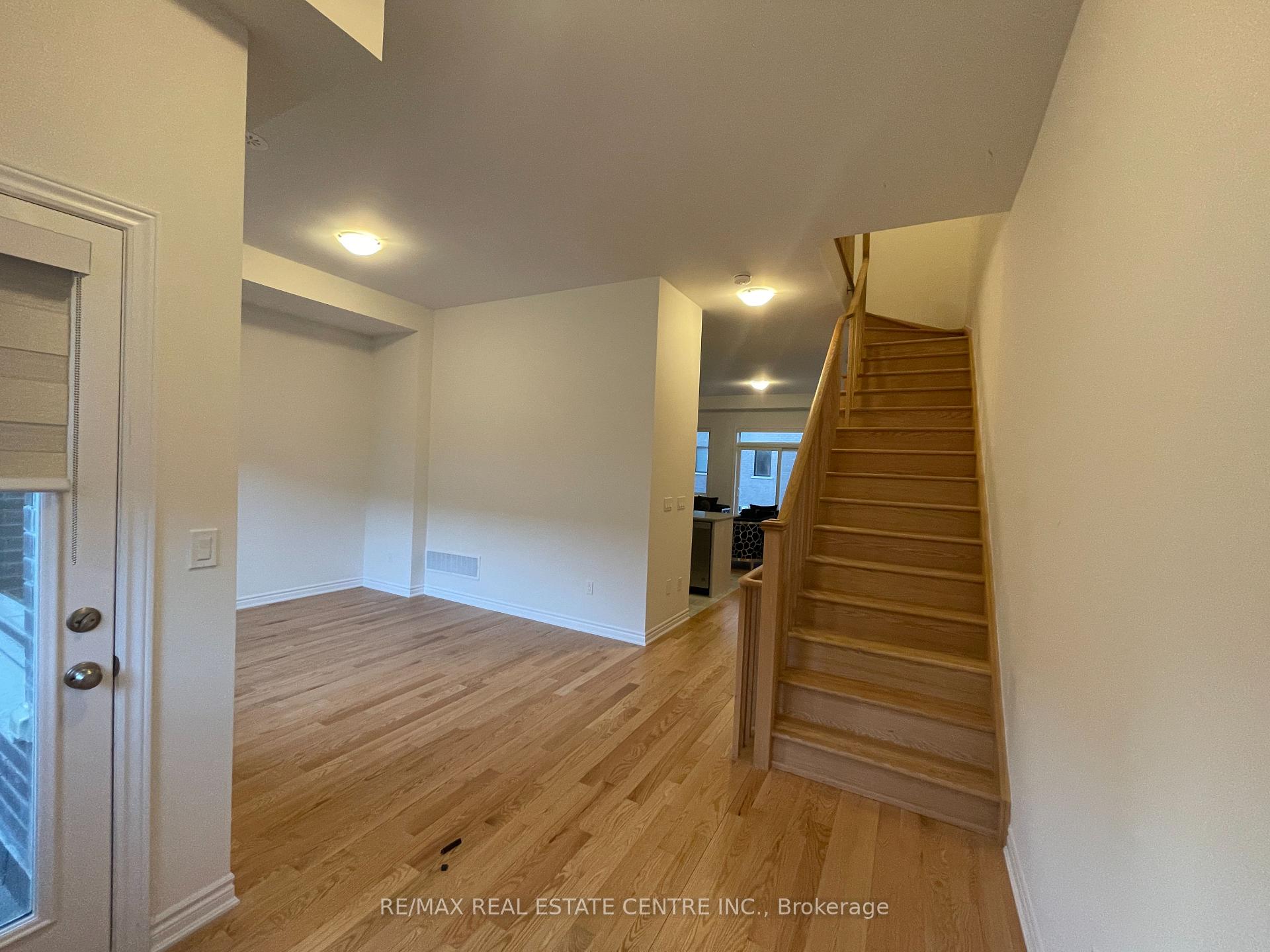 Photo 24 of 38 Quilico Road, Vaughan, Elder Mills — HOMEH
